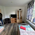 Ruhige 3-Zimmerwohnung Im Norden Bremens Fuer Monteure Und Geschaeftsreisende